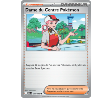 Dresseur Dame du Centre Pokémon 123/132 - Carte Commune - Méga-Évolution